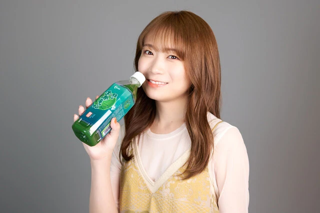 元「乃木坂46」の秋元真夏、卒業後初のドラマ出演!「10人ぐらいのちっちゃい人が、せかせか走り回ってます(笑)」