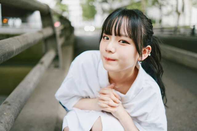 【ニュースなラウンドガール03】ムエタイ王者・吉成名高の後輩、19歳のラウンドガール・Mizuki