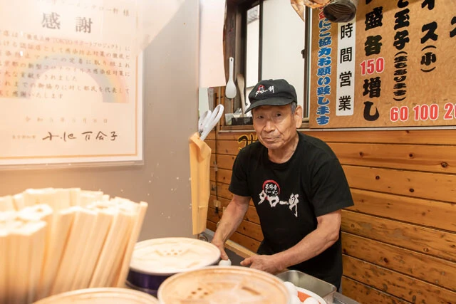 食いっぱぐれないように手に職をつけるため、第二種運転免許も取得しているという荒木さん