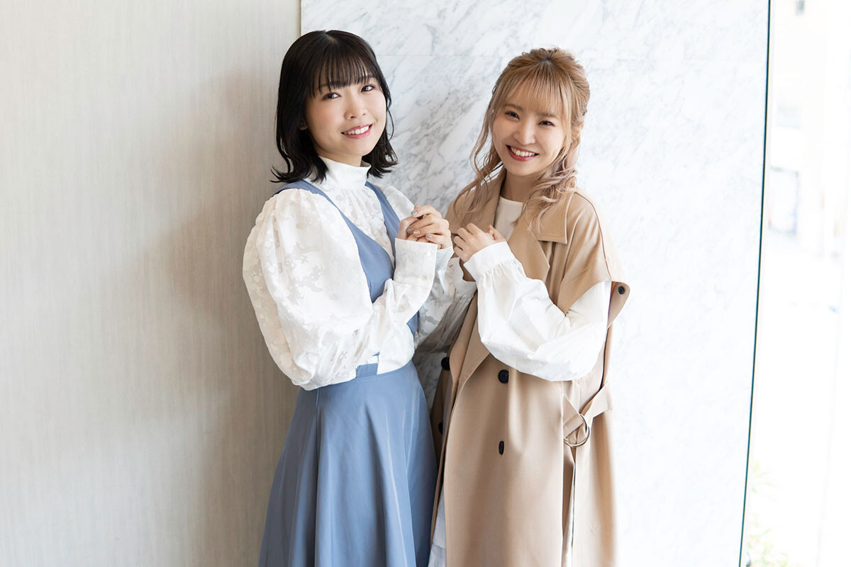 『ラブライブ！虹ヶ咲学園スクールアイドル同好会』でも共演する内田秀さん（左）と村上奈津実さん
