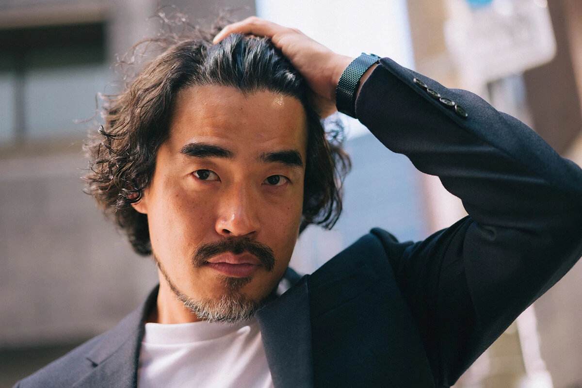 『ドライブ・マイ・カー』出演の韓国人俳優ジン・デヨンが日本での芸能活動をスタート！「"隣のおじさん"みたいな俳優になりたいんです」