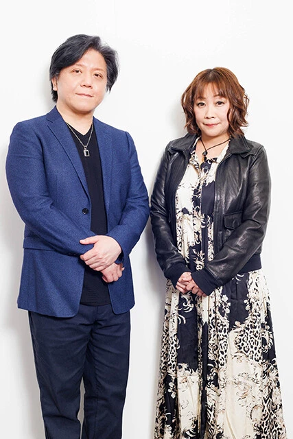 ナルト役の竹内順子さん(右)とサスケ役の杉山紀彰(左)さん