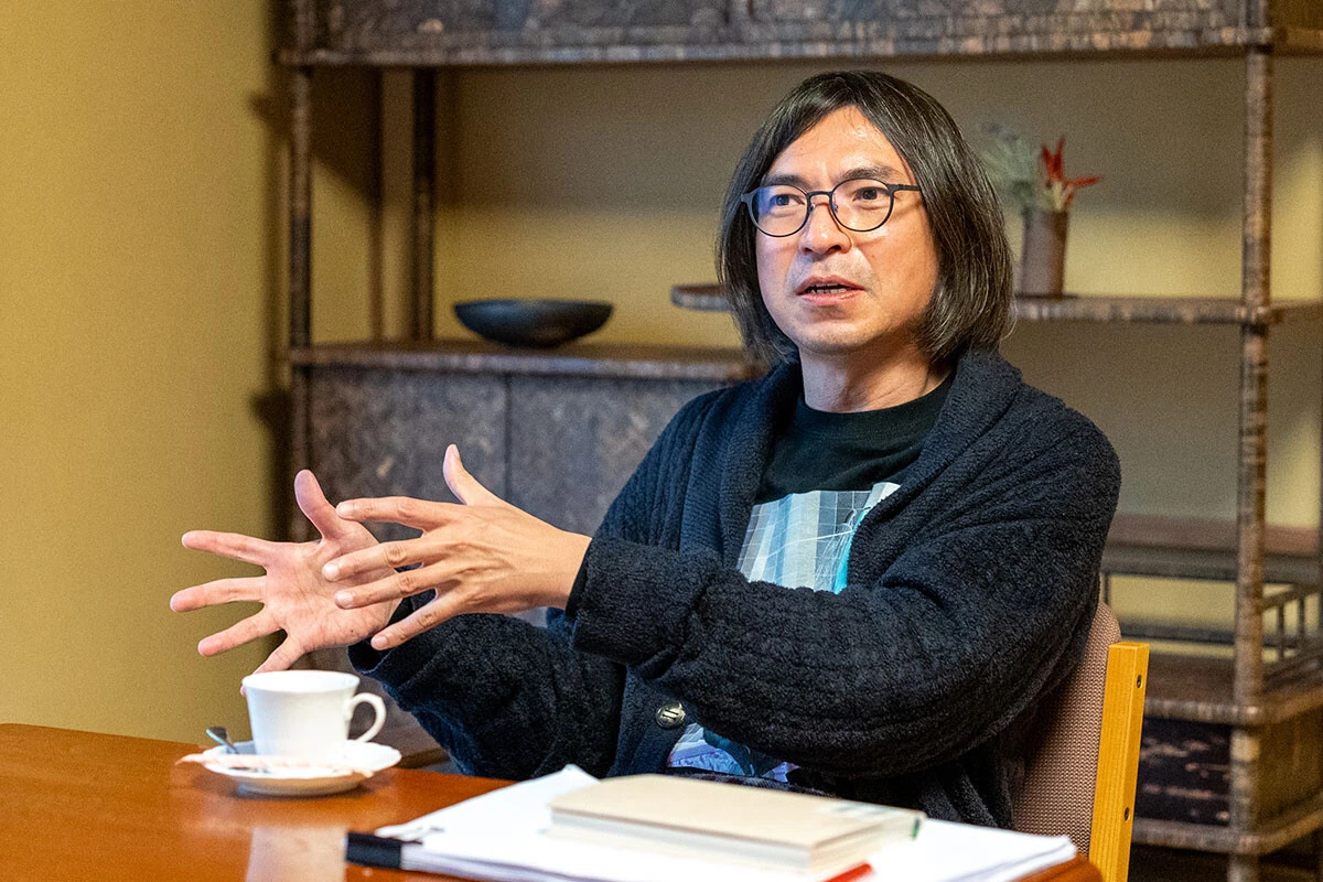初の書き下ろし小説『いいひと、辞めました』を上梓したふかわりょうさん