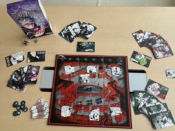 ボードゲームの使用アイテムは原作イラストをふんだんに使用