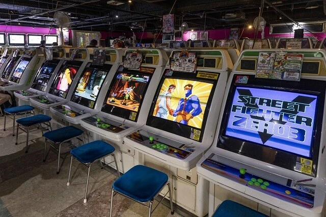 『ストゼロ3』『X-MEN VS. STREET FIGHTER』『ヴァンパイアハンター』などなど、往年の格ゲー好きにはたまらない品揃え