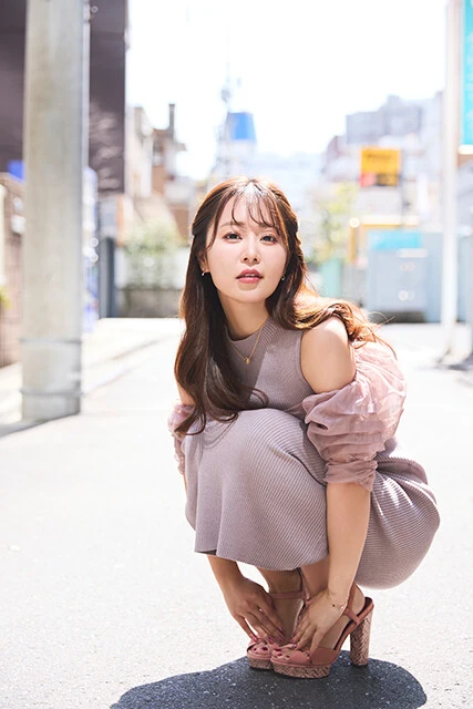 井口裕香　脚 