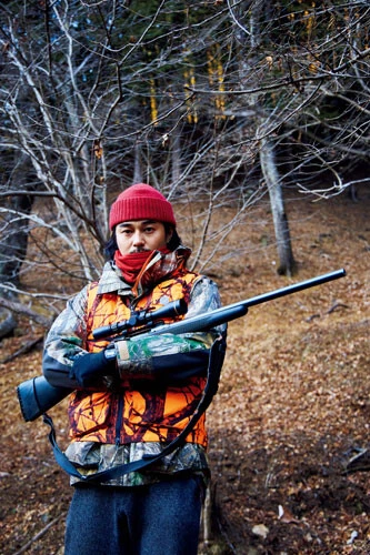 自身の猟銃をもつ東出昌大