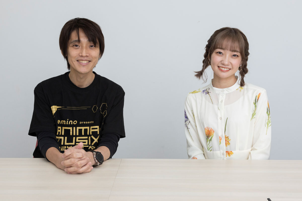 （左から）ニッポン放送・吉田尚記と『ウマ娘』声優・大橋彩香