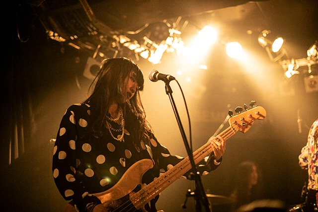 城戸・ROSIE・ヒナコ(ba)