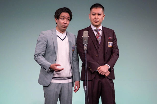 ドンデコルテ（吉本興業）　小橋共作（左）、渡辺銀次（右）