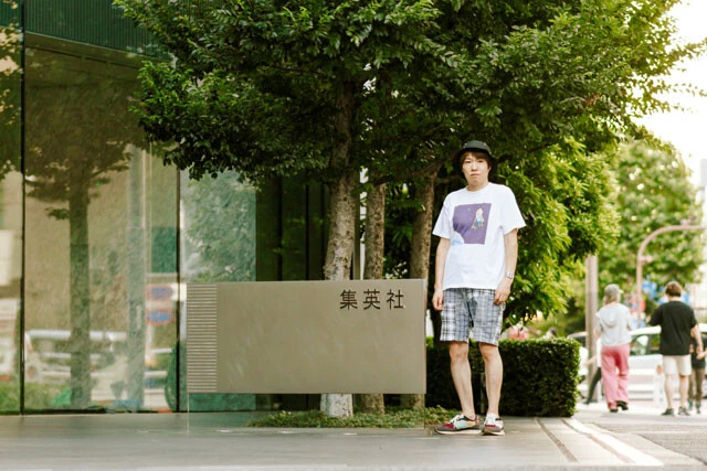 小田原ドラゴン（おだわら・どらごん）　1970年、兵庫県生まれ。孤高の天才漫画家。「残念な男性」を題材にしたギャグ作品多数。『コギャル寿司』で第47回文藝春秋漫画賞受賞。代表作に『おやすみなさい』、ドラマ化された『チェリーナイツ』など。最新作に『今夜は車内でおやすみなさい。』。絶賛婚活中