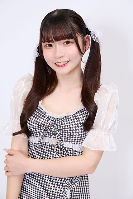 女性アイドル写真集 河村理沙写真集 配送 15歳