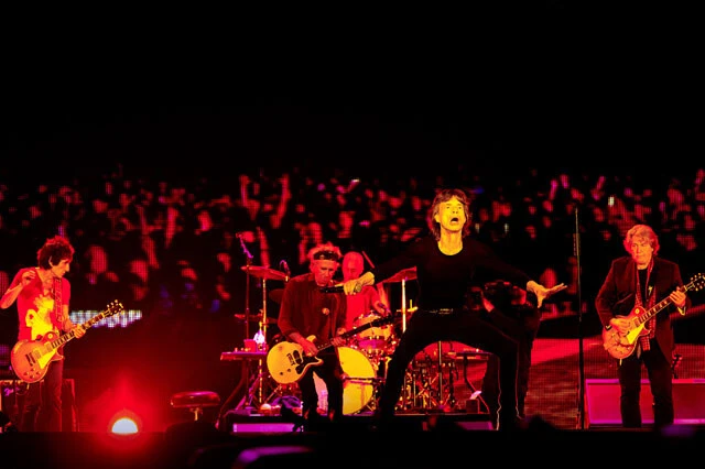 2014年　東京ドーム。現時点で、直近となる来日公演。ミック、キース、チャーリー、ロンのメンバーに加え、69年から74年にかけストーンズに在籍していたミック・テイラーがスペシャルゲストで参加した。©Mikio ARIGA