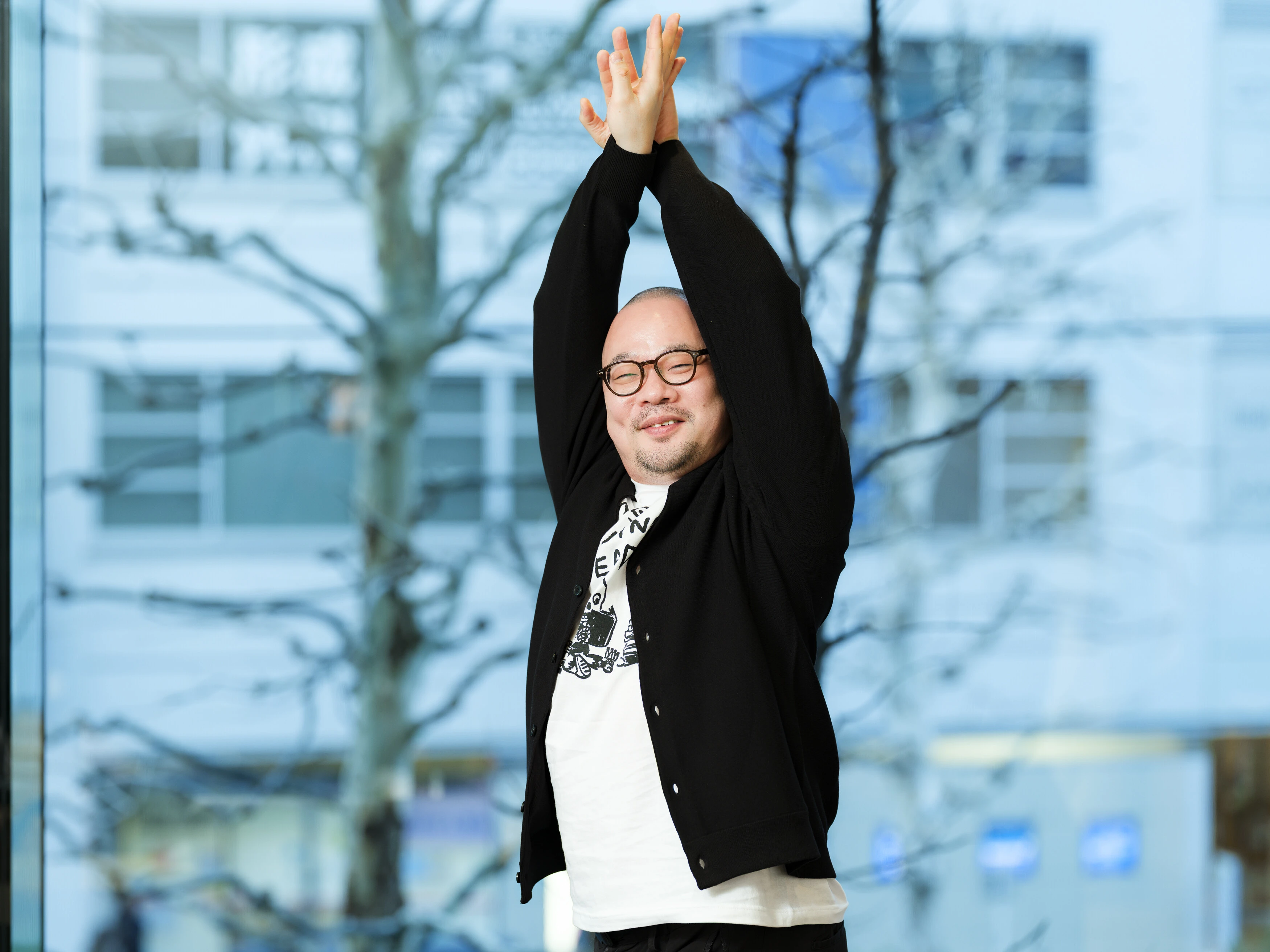 好評発売中の『午前三時の化粧水』を書いた爪切男氏