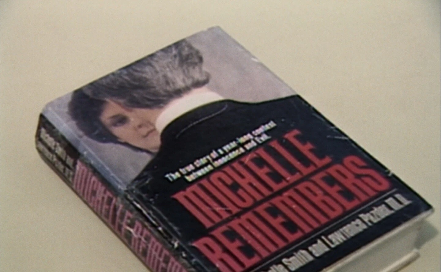 日本有数の映画ガイド・高橋ヨシキが『サタンがおまえを待っている』をレビュー！