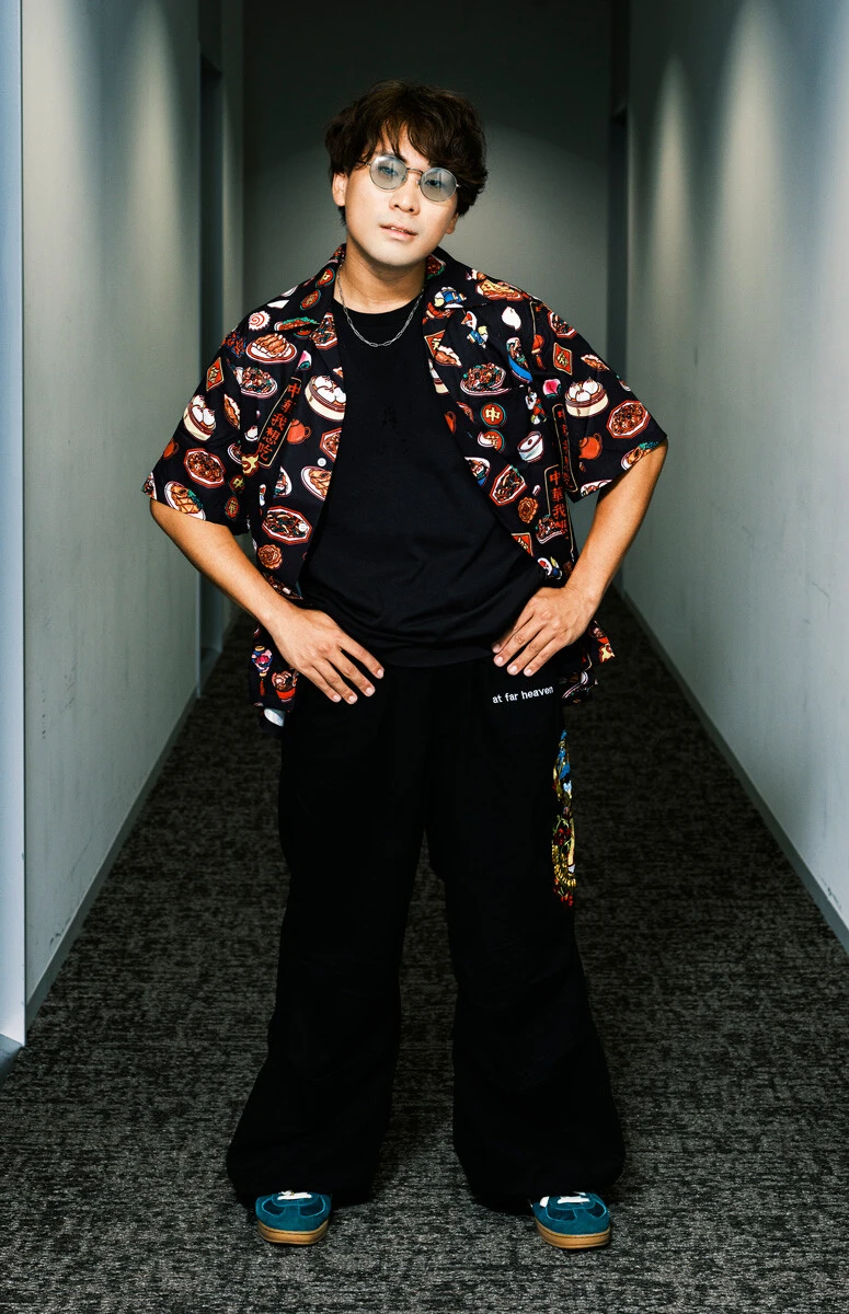 ちょっとワルな空気も漂わす阪元裕吾監督