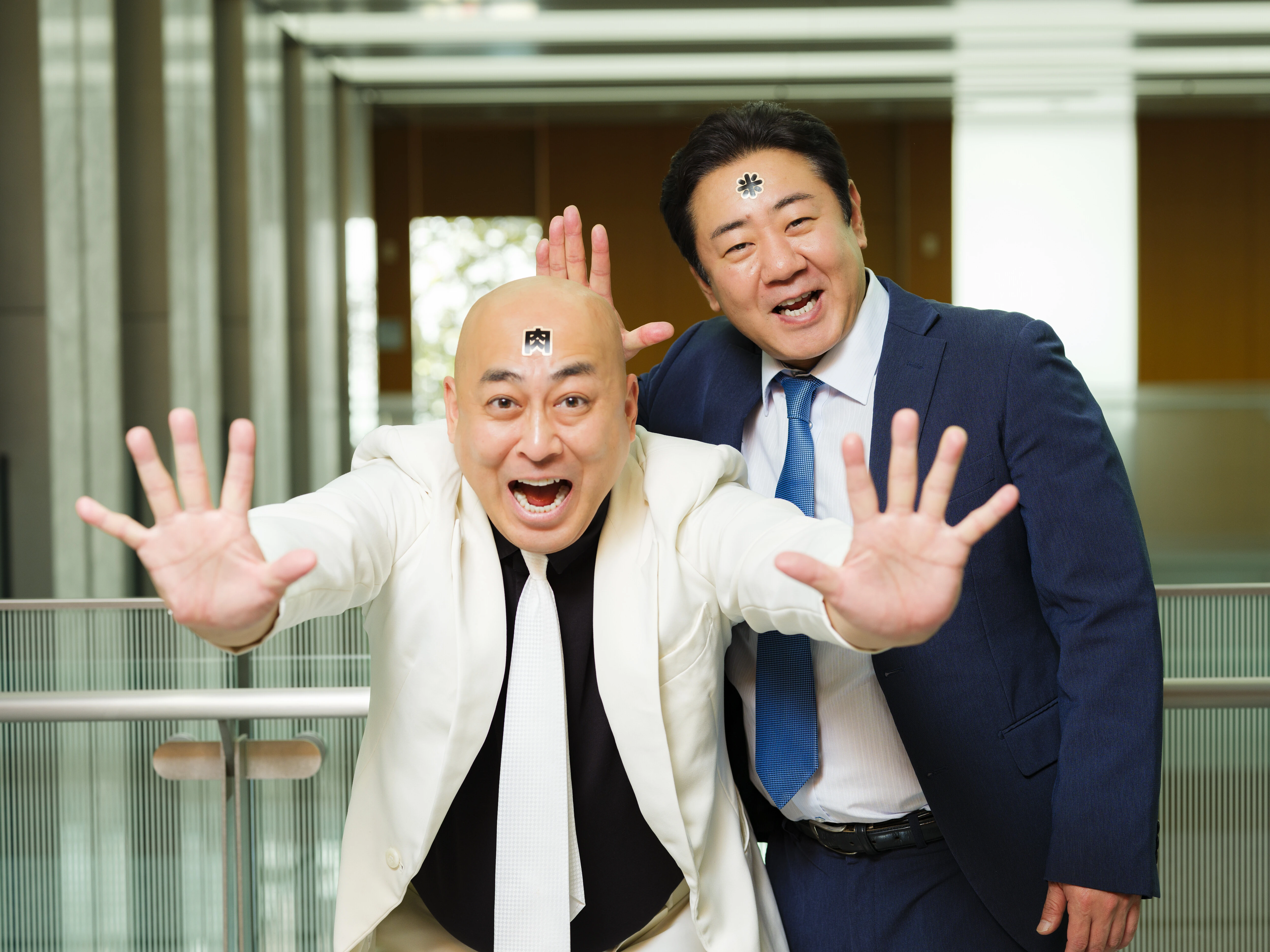 大人気芸人・錦鯉の長谷川雅紀(左)と渡辺隆がTVアニメ『キン肉マン』完璧超人始祖編Season 2の魅力を語る