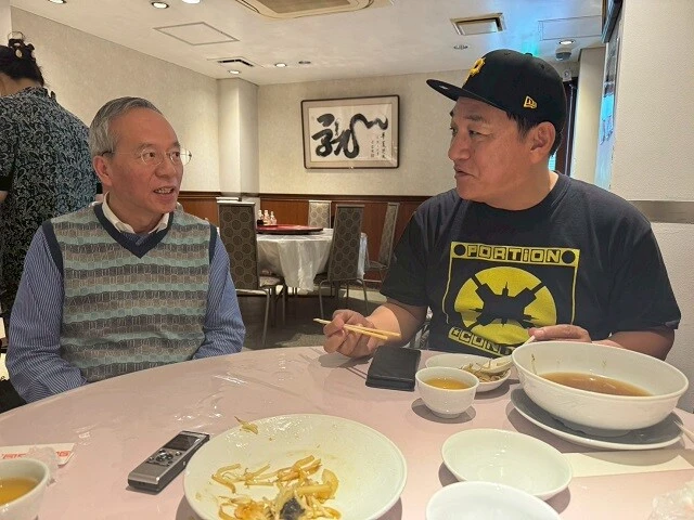 「麺を二度焼きするなんて、すごい手間がかかってるんですね」