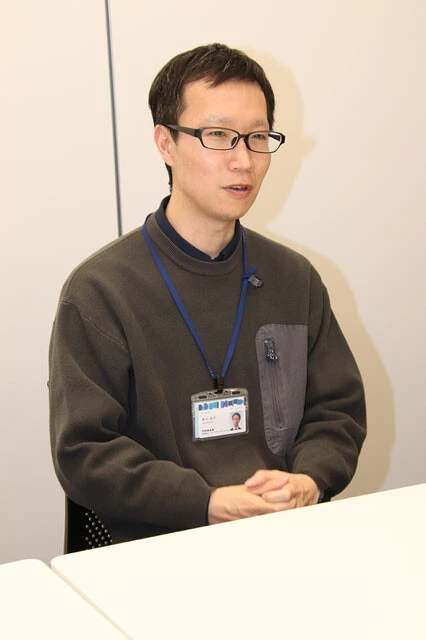 「本ツイ！」では、ほとんどの撮影に同行している青木さん。だいたい撮影時間は1時間程度だが、長引いて2時間を超えたこともあるそう