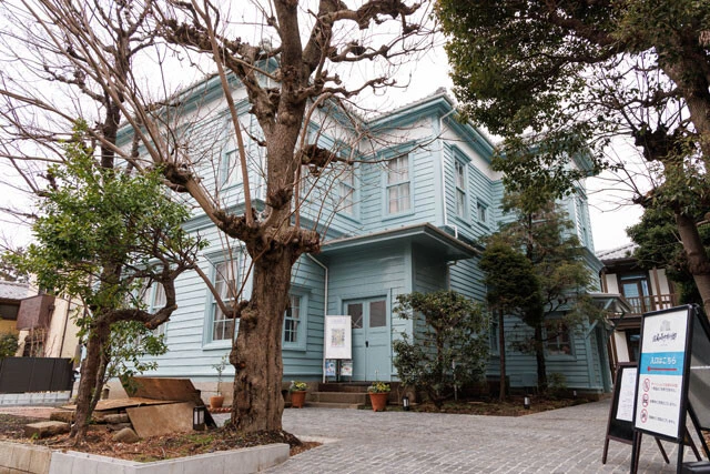 漫画家たちが4億円以上かけて復活した「旧尾崎テオドラ邸」。『天才柳沢教授の生活』作者・山下和美がギャラリー運営1年で語る"漫画家たちの絆" 