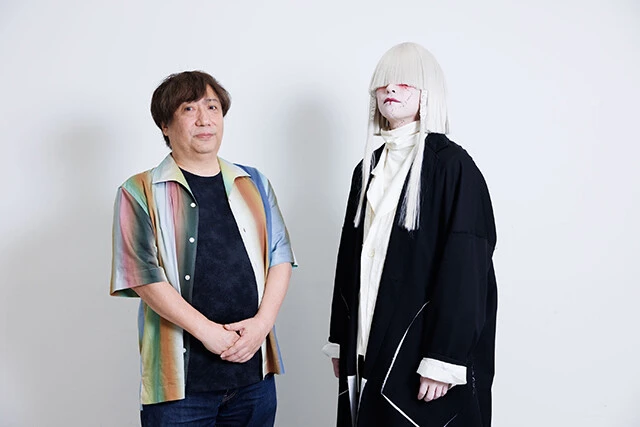 真倉翔先生（左）と命 -mikoto- さん（右）