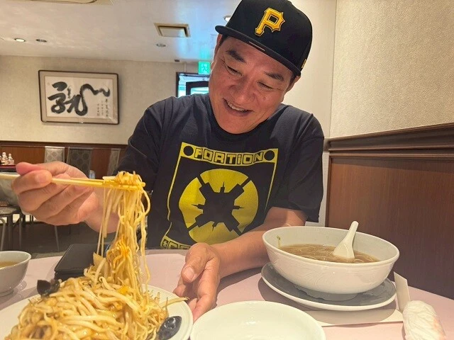 「上海式肉焼きそばの主役は麺！　麺が抜群にうまい」