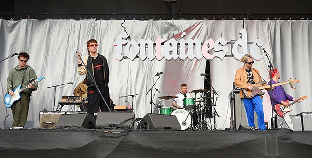 フォンテインズ D.C.　2月21日【金】＠GORILLA HALL（大阪） 2月23日【日・祝】＠豊洲PIT（東京） アイルランド・ダブリン発、世界を席巻中の今最注目のバンド！ 昨年のFUJI ROCK FESTIVALでも圧巻のパフォーマンスを披露した彼らが、待望の単独日本公演を行なう！