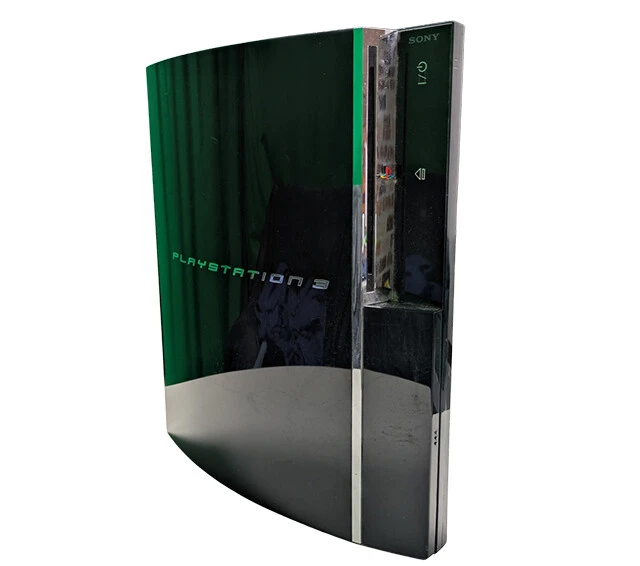 【2006】PlayStation 3（11月11日発売）当時の次世代メディアBlu-rayディスクやHDMIを採用。さらにはセルコンピューティング構想という壮大な計画を持った独自CPUを開発し、高いスペックを提供した