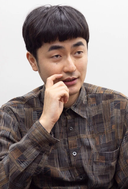 赤木 裕（あかぎ・ゆう）　1991年10月24日生まれ、滋賀県出身。NSC大阪 37期生。趣味は野球、空手、実況パワフルプロ野球、滋賀の高校野球。特技はペン回し、空手の板割り、歌