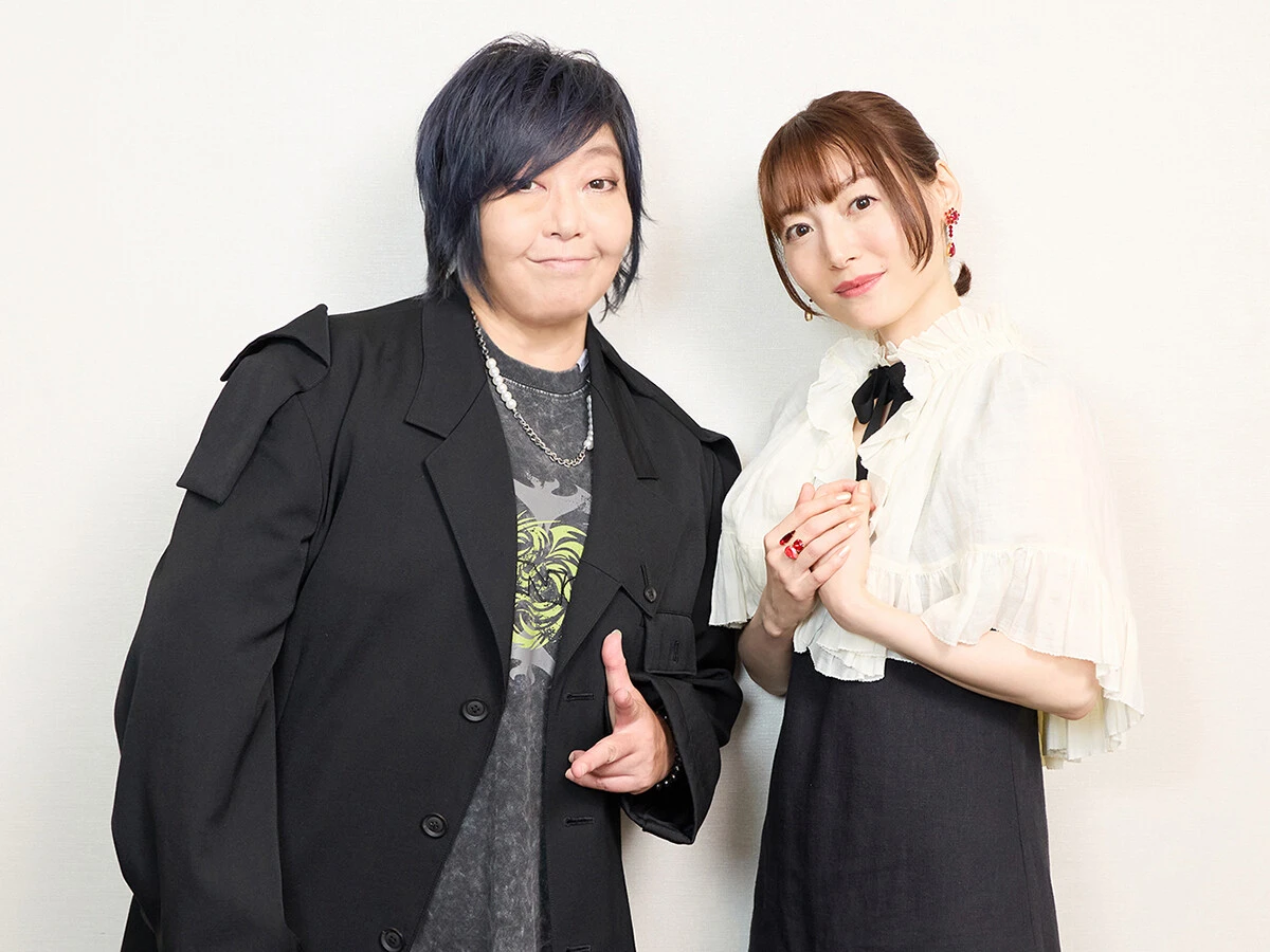 乙骨憂太役・緒方恵美さん（左）と祈本里香役・花澤香菜さん