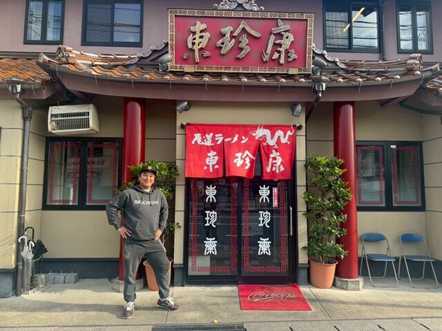 【ピエール瀧の「萌え萌やしソバ探訪録」】17杯目「もやしソバよりも気になる『ハンバーグラーメン』を出すお店へ！」