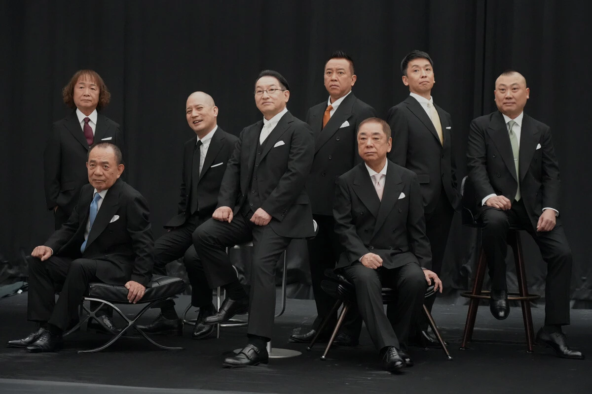 笑点メンバーがスーツ姿で"プレイボーイ"に？ 「笑点」も「週刊プレイボーイ」も60周年！ スペシャルコラボグラビア撮影現場に密着!!