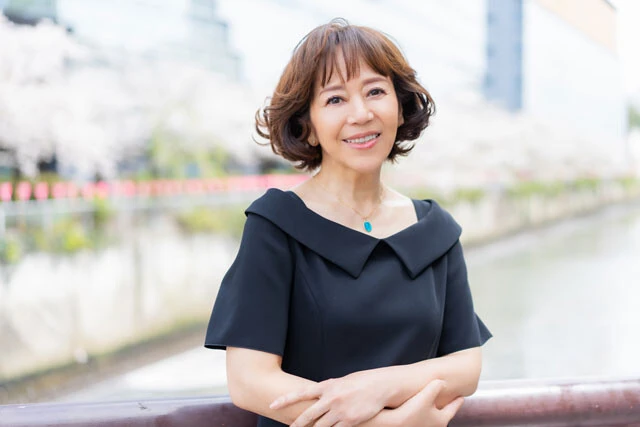 デビュー45周年の岩崎良美がライブ盤を発売！　WBCで人気再燃の色褪せない名曲「タッチ」の魅力を語る「年齢を重ねても、いつまでもオリジナルの『タッチ』を届けたい」