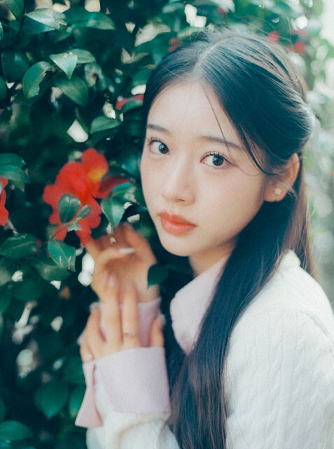 藤岡弘、の次女・天翔天音がついに変身！　仮面ライダーアインズへの覚悟を語る「"1号の娘"ではなく"女性版1号を演じた俳優"として、ともに何十年後も愛される存在に成長したい」