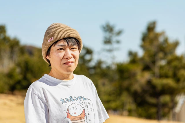 小田原ドラゴン（おだわら・どらごん）　1970年生まれ、兵庫県出身。『僕はスノーボードに行きたいのか？』でヤンマガ月間新人漫画賞奨励賞を受賞。『コギャル寿司』で第47回文藝春秋漫画賞受賞。代表作に『おやすみなさい。』『チェリーナイツ』『ぼくと三本足のちょんぴー』『今夜は車内でおやすみなさい。』など。週プレNEWSオリジナル漫画『堀田エボリューション』のデジタルコミック第1～2巻発売中