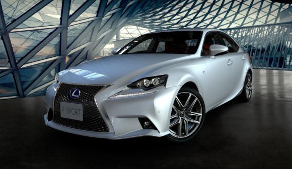 レクサスのスポーツセダン「IS」
