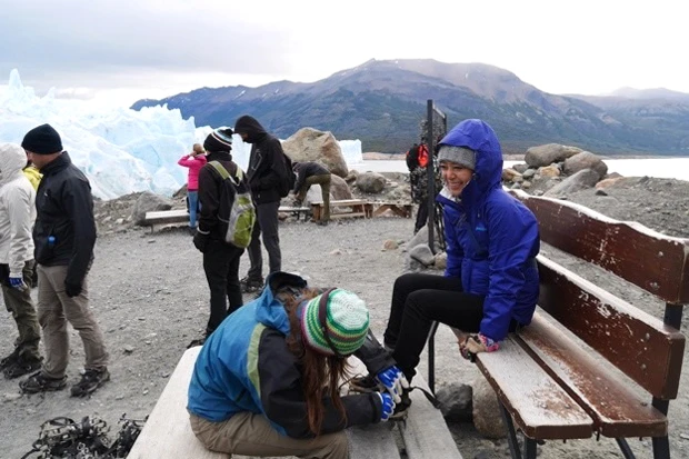 鉄でできたアイゼンは重いく何かの強化トレーニングのよう