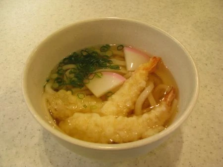 かっぱ寿司の「海老天うどん」(288円)