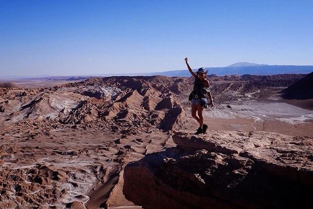 デスバレー。水がなくなったけど生き抜いてやる!のポーズ