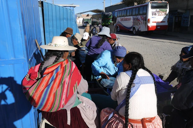 写真を嫌がるので後ろ姿ばっかりになってしまう