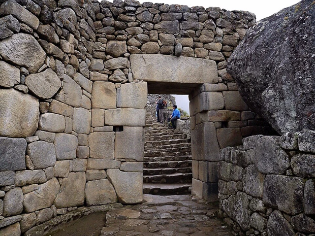 市街地入り口の門