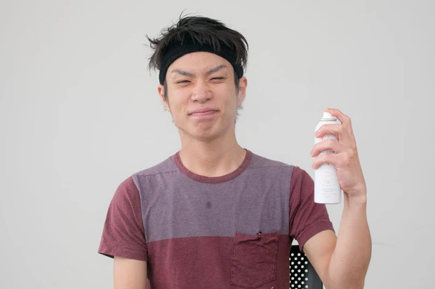 スプレー式なら化粧水が苦手な男でもカンタン