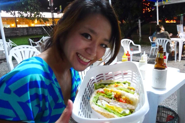 夕飯は毎日ハンバーガー。ブラジルでの夕飯探しは難しい