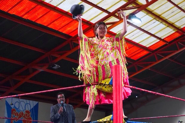 たくましい人が多いなかで、細め&若めの美人チョリータは人気だっだ