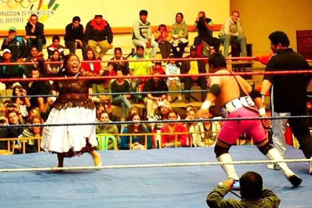 男性とも戦うチョリータ