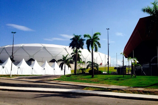 スタジアムは堂々としているが、もう誰もいないのがさみしい