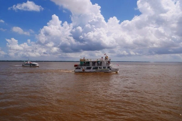 全長6500kmを超える大河、アマゾン河! いつか旅するぞ!