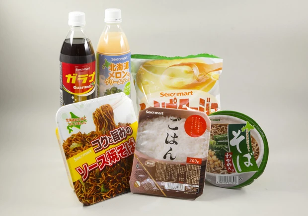 「北海道産」「北海道で作られた」とうたわれるオリジナルブランドの商品はすべて100円程度!