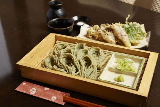  へぎ蕎麦　舞茸天セット（新潟地酒花ゆず）