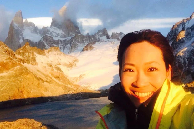 かわいらしい容姿で、W杯ではYahooニュースに日本人サポーターとして写真掲載されたメグ。フィッツロイの朝焼けがよく似合う山ガール